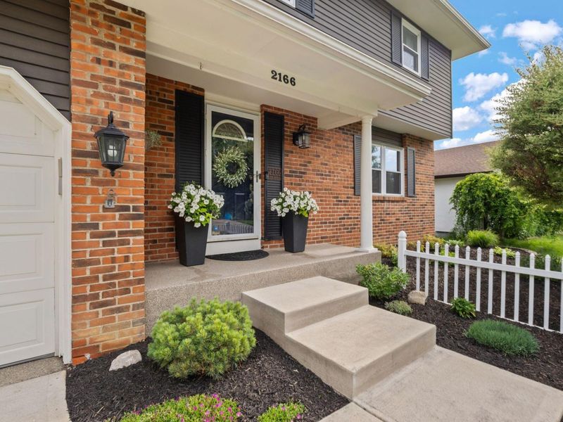2166 Blackoak Avenue, Columbus, OH 43229 Photo 3