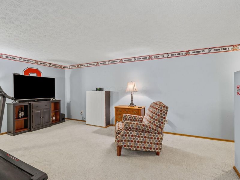 2166 Blackoak Avenue, Columbus, OH 43229 Photo 34