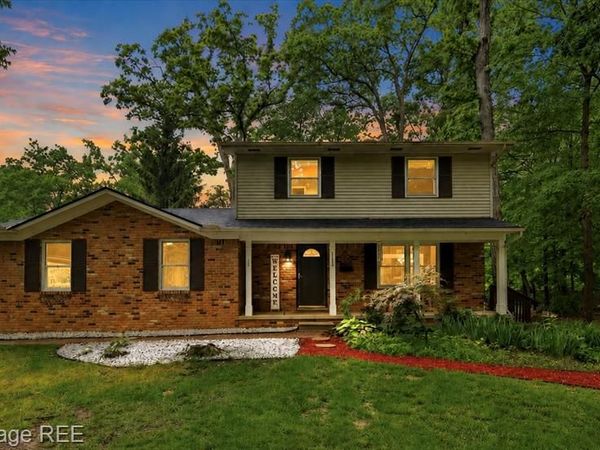 5639 Cross Village Road , Grand Blanc Twp, MI 48439