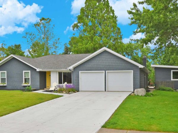 4817 Williamsburg Drive, Fort Wayne, IN 46804
