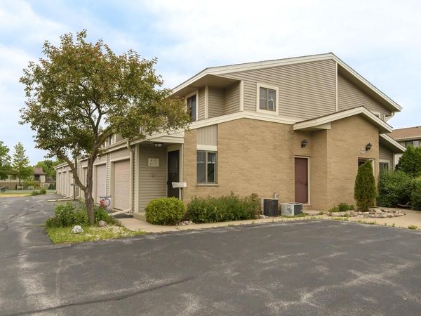 W177N9769 Riversbend CIRCLE E, Germantown, WI 53022