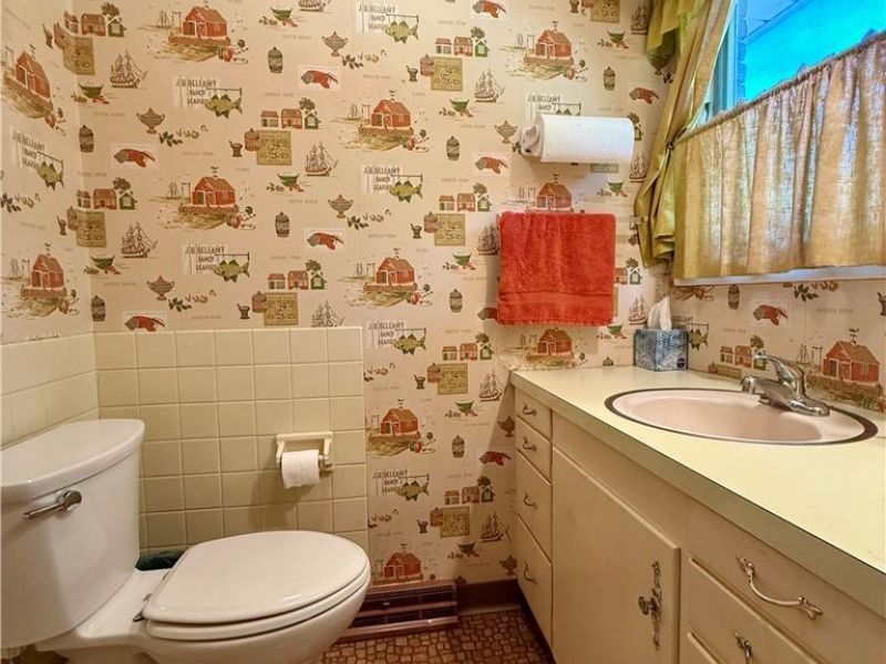 6025 California Avenue , Louisville, OH 44641 Photo 16
