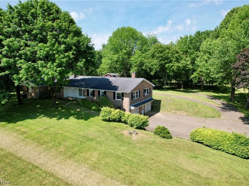 6025 California Avenue , Louisville, OH 44641 Photo 3