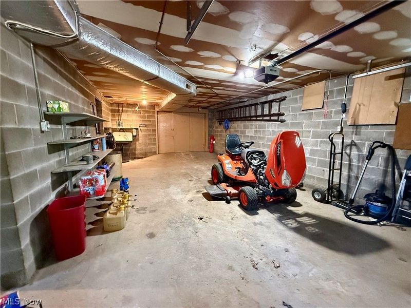6025 California Avenue , Louisville, OH 44641 Photo 36