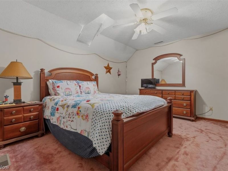 715 Oxbow Road , Belpre, OH 45714 Photo 32