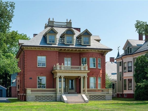 261 Western Promenade , Portland, ME 04102