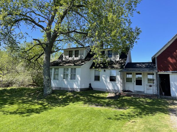52 Main Street , Detroit, ME 04929