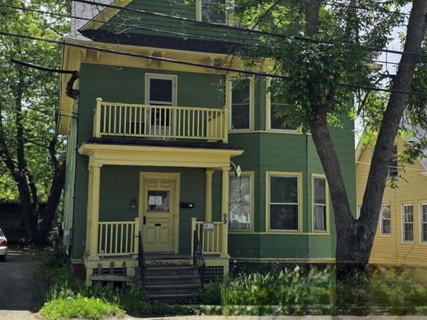 99 College Street , Lewiston, ME 04240