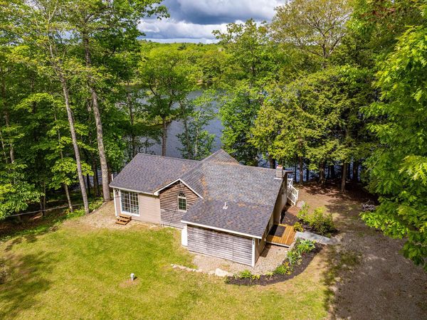 58 Roberts Road , Nobleboro, ME 04555