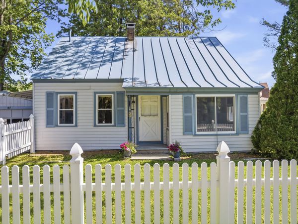 27 Edgemont Avenue , Waterville, ME 04901
