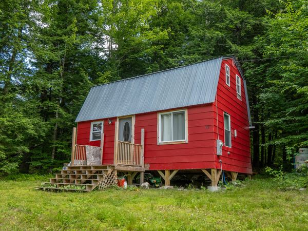 82 E Shore Road , Athens, ME 04912