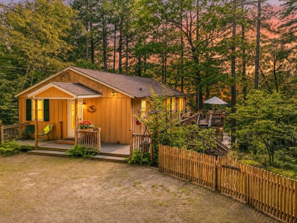 82 Diamond Drive, Waterboro, ME 04061