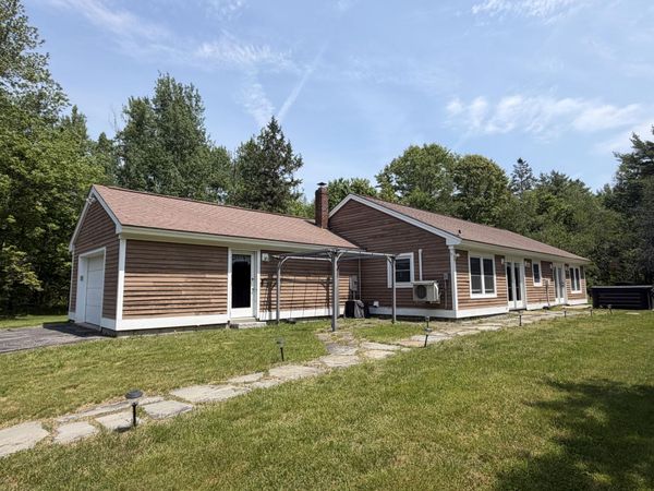 38 Sidney Boulevard , Hampden, ME 04444