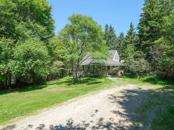 27 Spofford Drive , Deer Isle, ME 04627