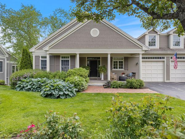 34 Marigold Lane , Falmouth, ME 04105