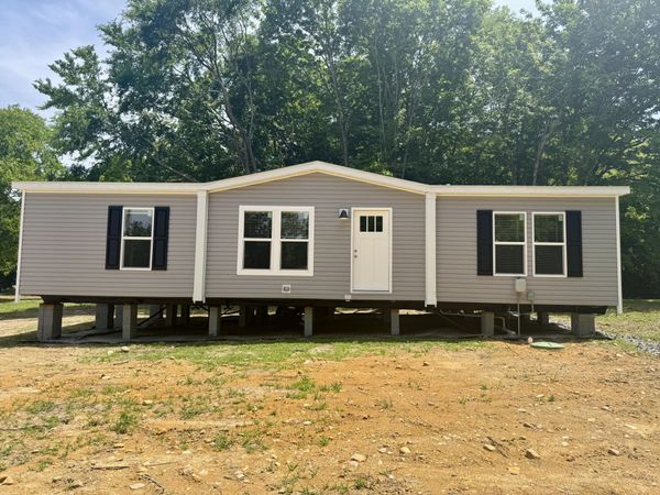 1576 W. HWY. 25 70, Newport, TN 37821
