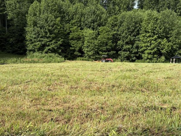197 Tennessee 32, Cosby, TN 37722
