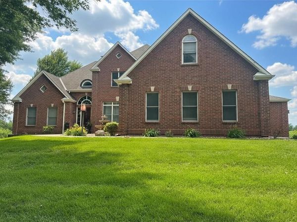 2350 River Ridge Road, St Joseph, MO 64507