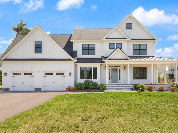 300 Lafayette Ave, Wrentham, MA 02093