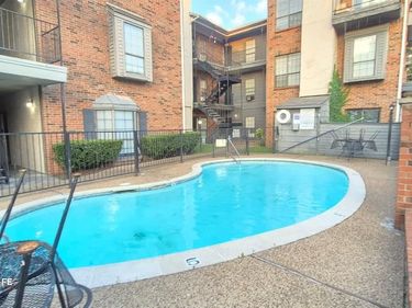 7025 Hemlock Avenue, Unit 209, Dallas, TX 75231
