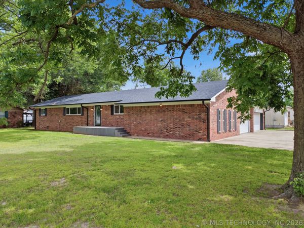 219 E Ozark Street, Morris, OK 74445