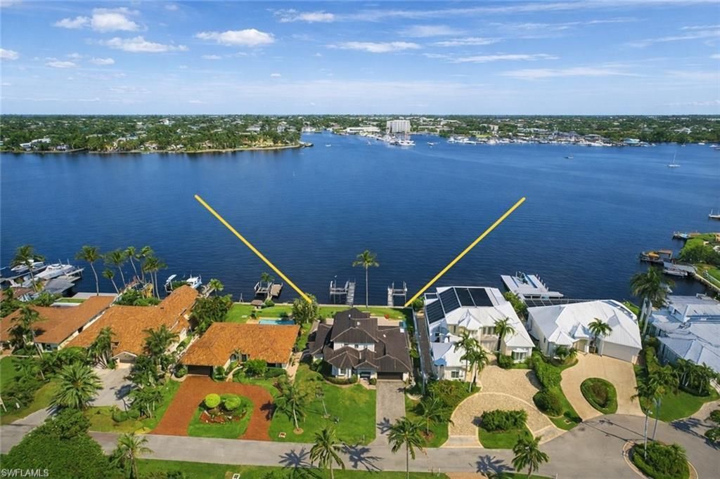 1535 Dolphin Ln , Naples, FL 34102 Photo