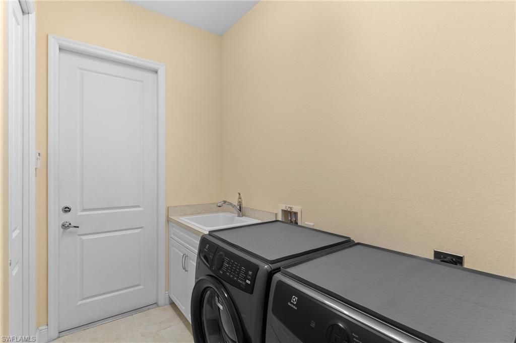 3522 SE 19th Ave , Cape Coral, FL 33904 Photo