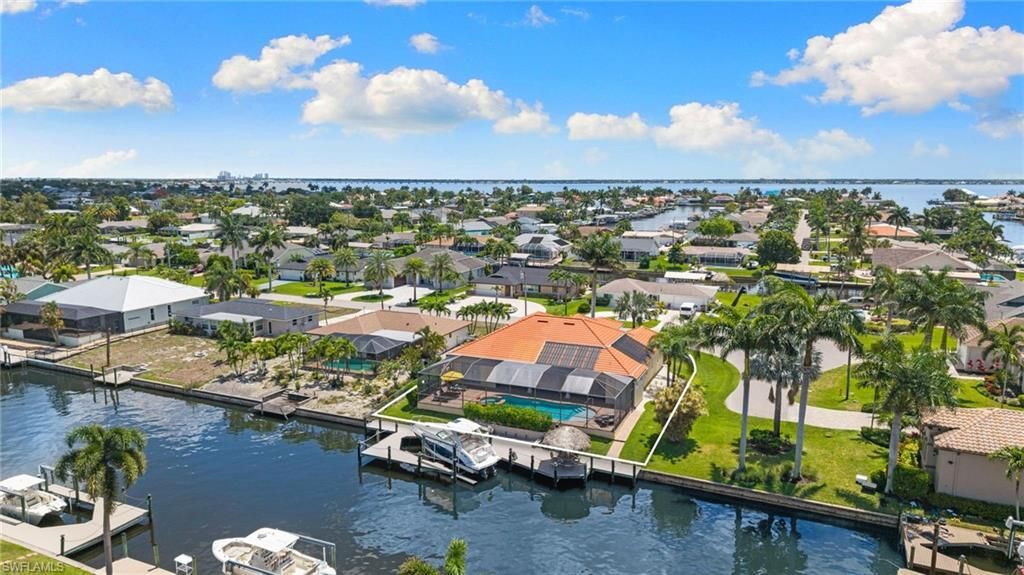 3522 SE 19th Ave , Cape Coral, FL 33904 Photo