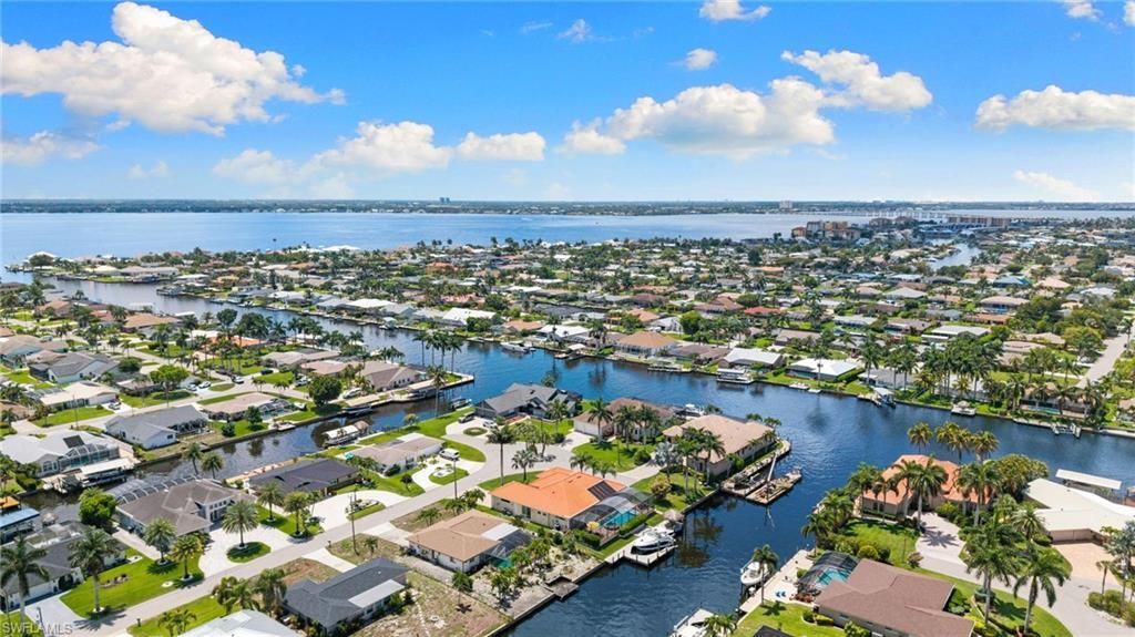 3522 SE 19th Ave , Cape Coral, FL 33904 Photo