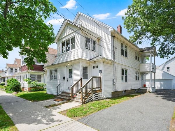 120-122 Larkspur St, Springfield, MA 01108