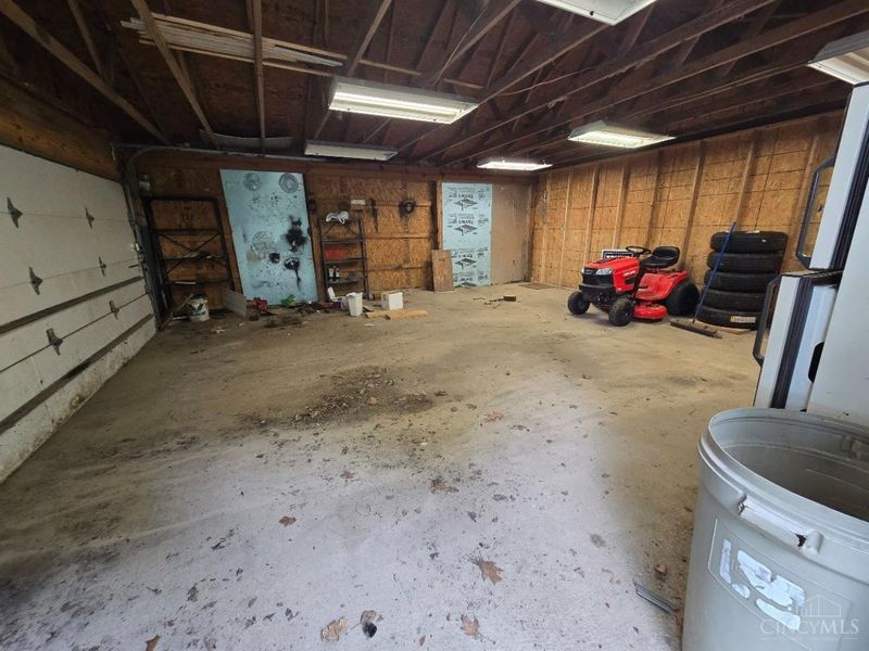 7052 Highland Trail, Hillsboro, OH 45133 Photo 22