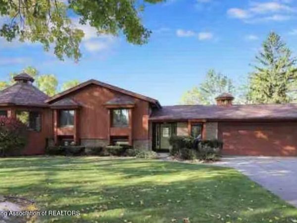 6232 Chieho Drive, Lansing, MI 48917