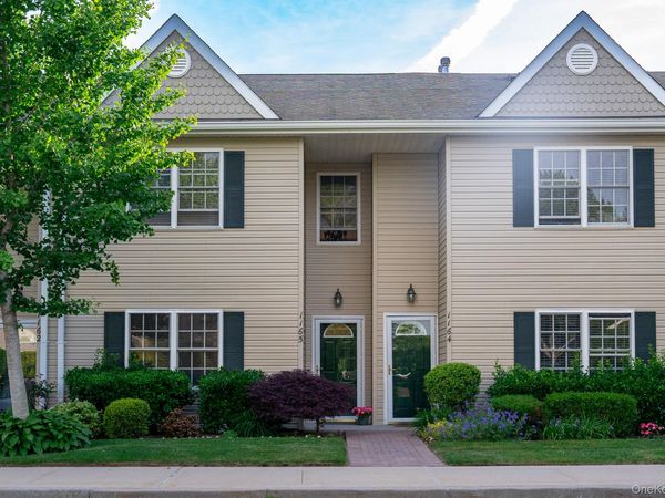 1165 Savoy Drive , Melville, NY 11747