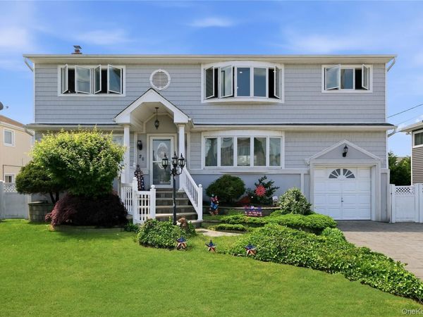 20 Elm Street , Massapequa, NY 11758