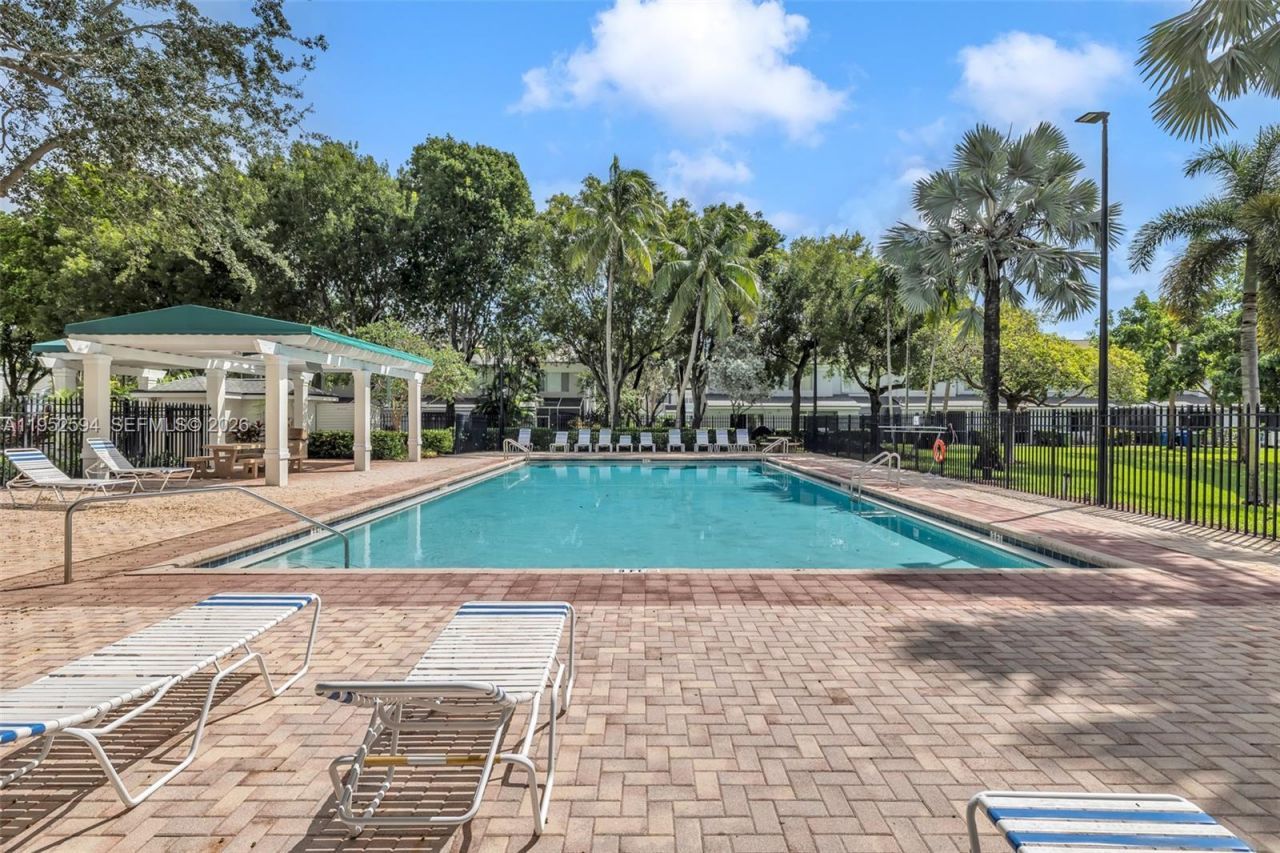 3340 Confetti Ln , Unit 79-9, Margate, FL 33063 Photo