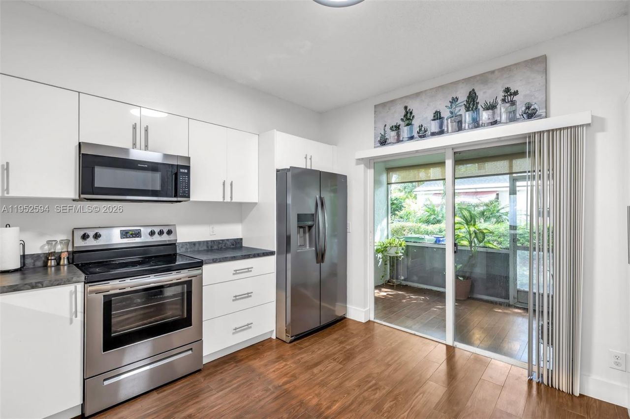 3340 Confetti Ln , Unit 79-9, Margate, FL 33063 Photo