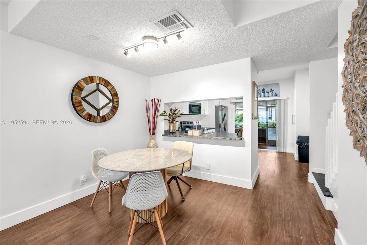 3340 Confetti Ln , Unit 79-9, Margate, FL 33063 Photo