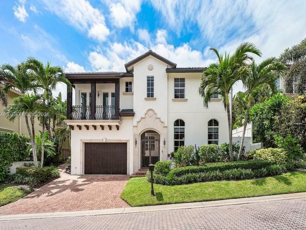 460 Surfside Ln, Juno Beach, FL 33408