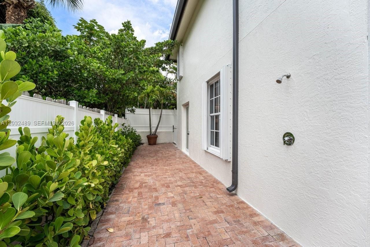 460 Surfside Ln, Juno Beach, FL 33408 Photo