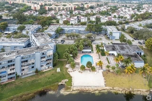 9351 Fontainebleau Blvd , Unit B409, Miami, FL 33172 Photo