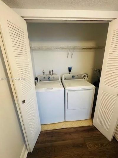 9351 Fontainebleau Blvd , Unit B409, Miami, FL 33172 Photo