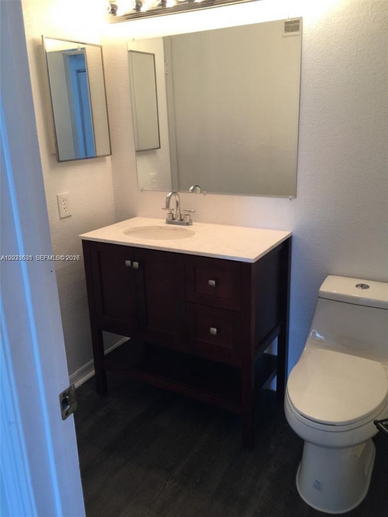 13060 Vista Isles Dr, Unit 222, Sunrise, FL 33325 Photo