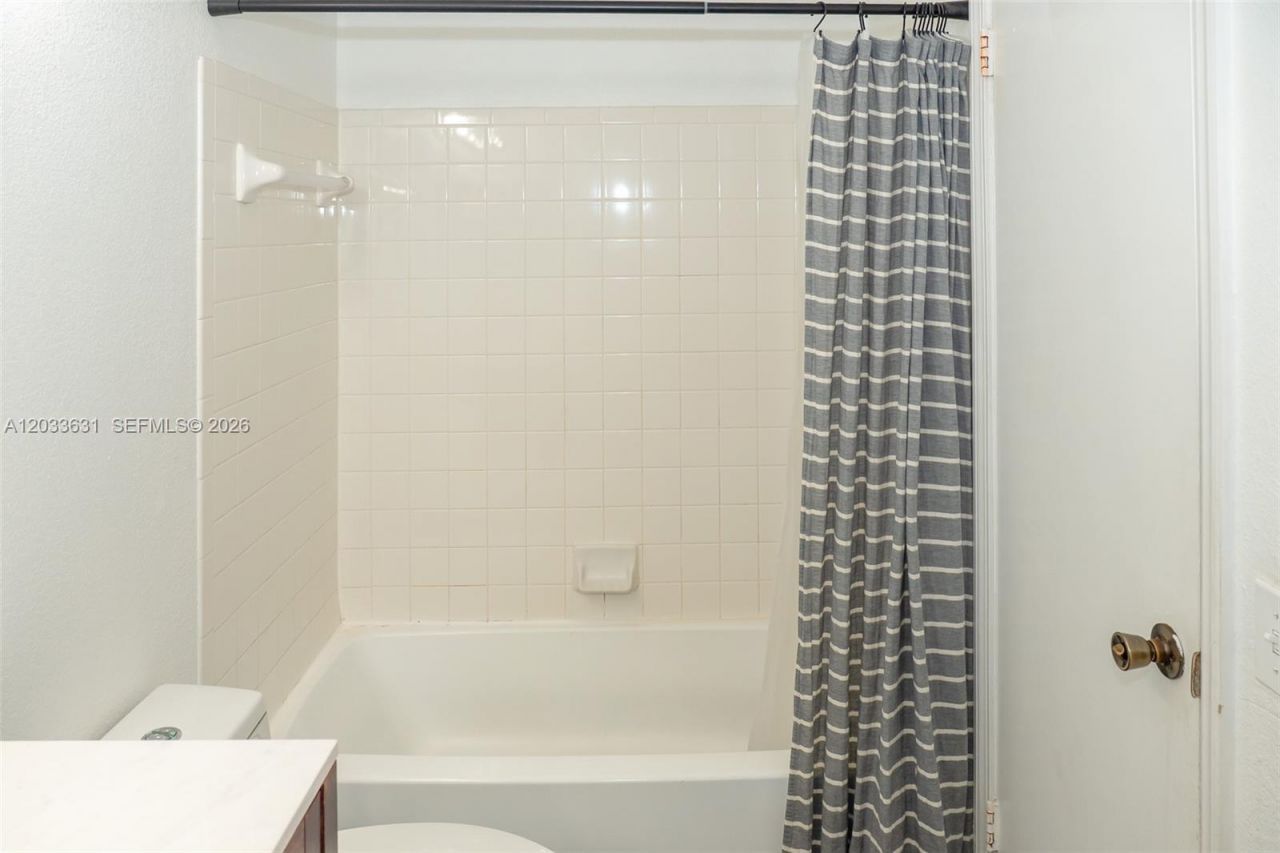 13060 Vista Isles Dr, Unit 222, Sunrise, FL 33325 Photo