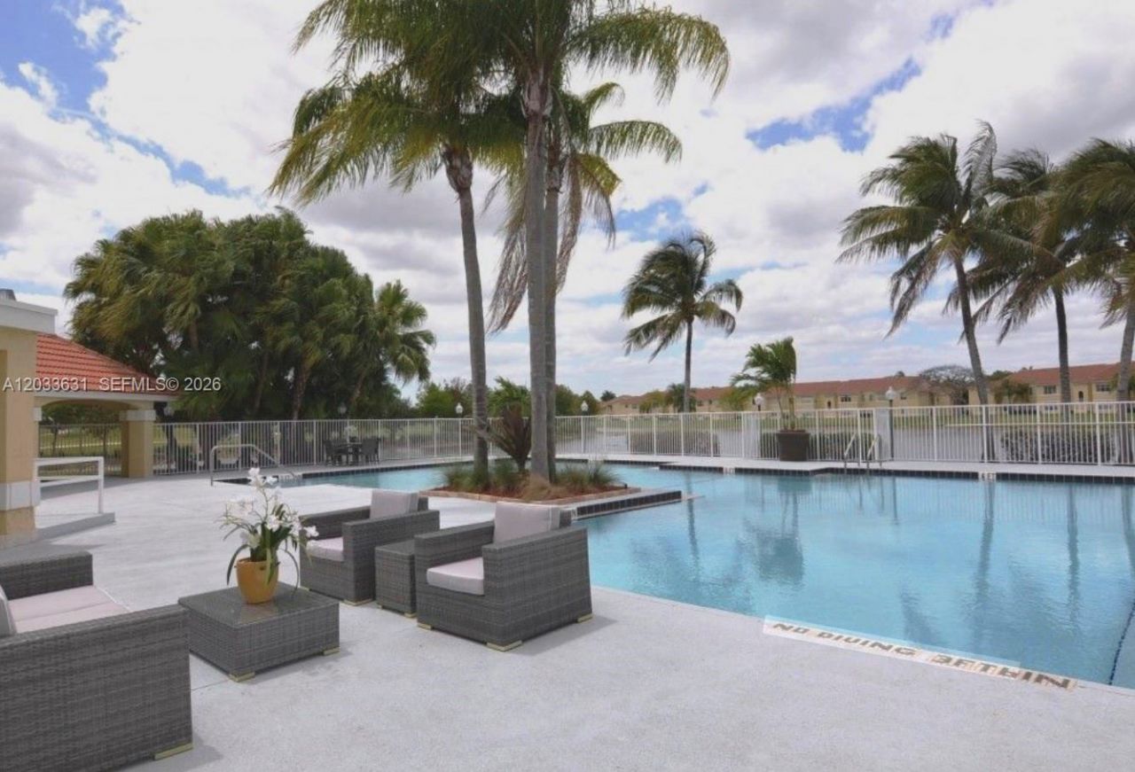 13060 Vista Isles Dr, Unit 222, Sunrise, FL 33325 Photo