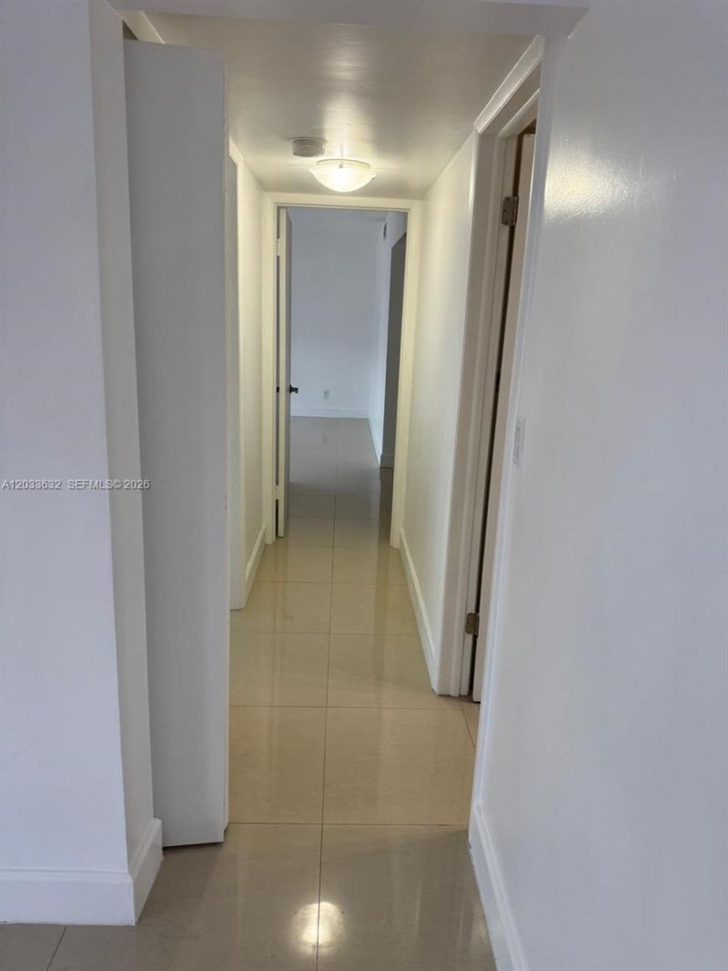 66 N Valencia Ave, Unit PH2A, Coral Gables, FL 33134 Photo
