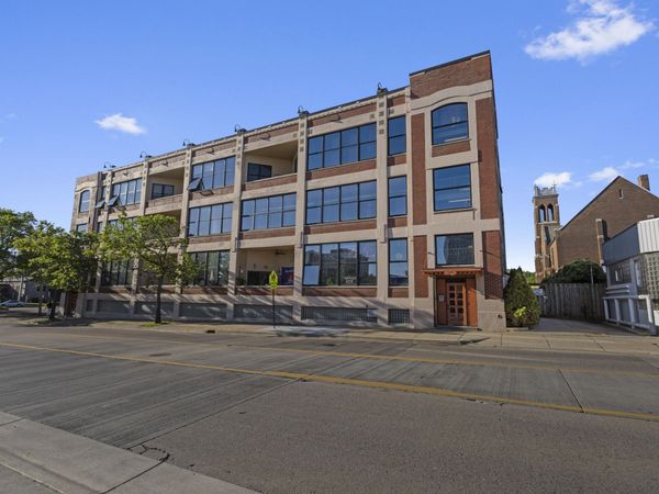 109 W Washington Avenue, Unit 20, Jackson, MI 49201