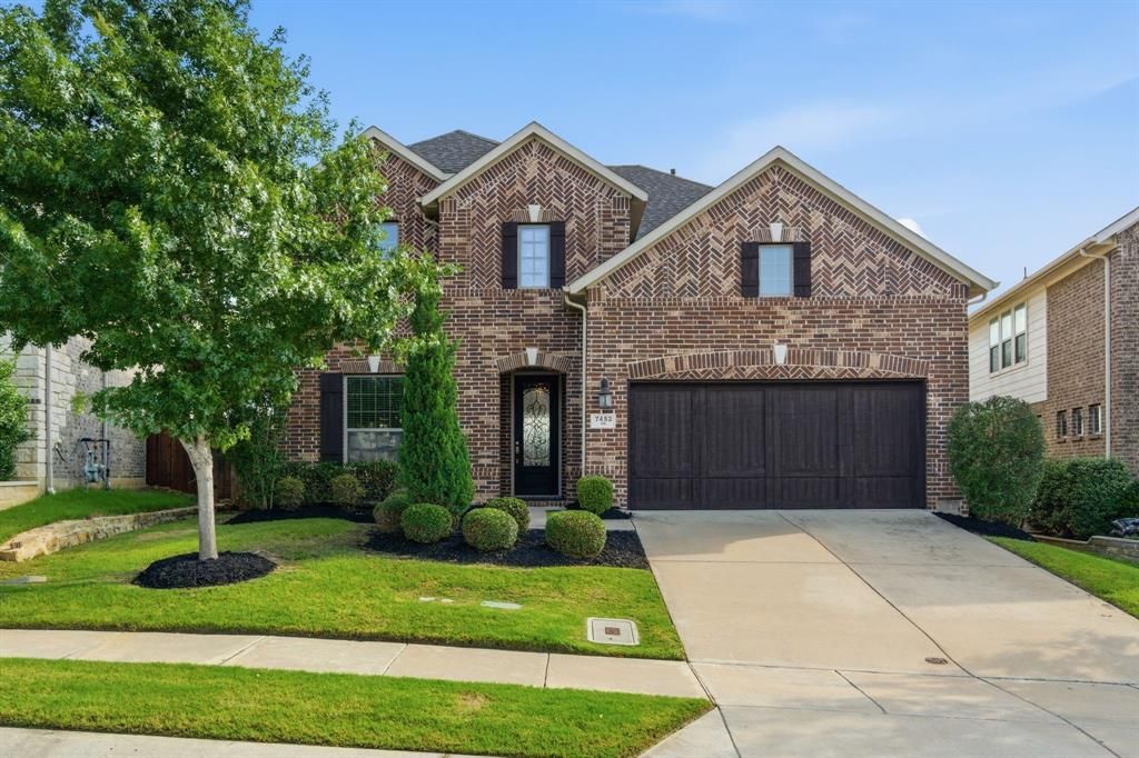7452 Reverchon Drive, Irving, TX 75063 Main Photo