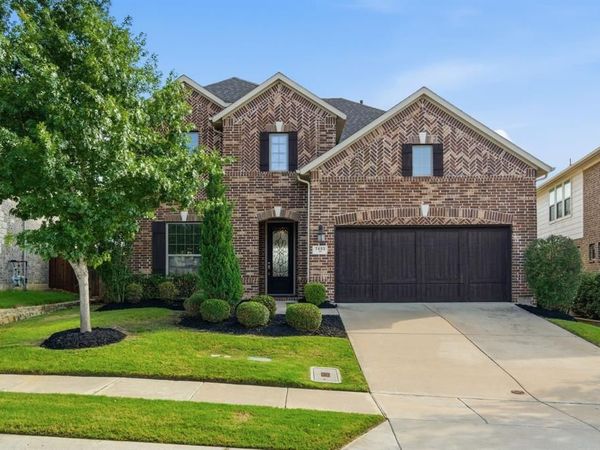 7452 Reverchon Drive, Irving, TX 75063