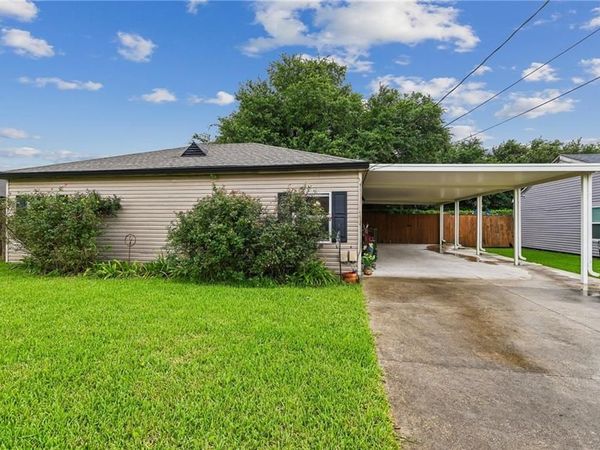 1604 THOMAS Street , Gretna, LA 70053