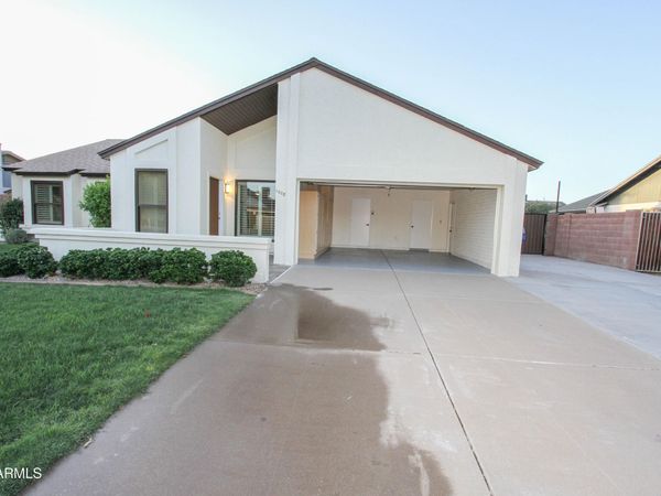 1008 W TOPEKA Drive, Phoenix, AZ 85027